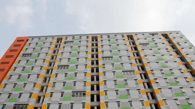 Tragis! Sempat Bermain Ponsel dengan Kakaknya, Balita 4 Tahun Tewas Terjatuh dari Lantai 11 Rusun